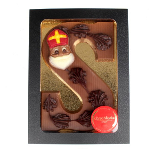 Chocoladeletter in vensterdoos zwart met goud