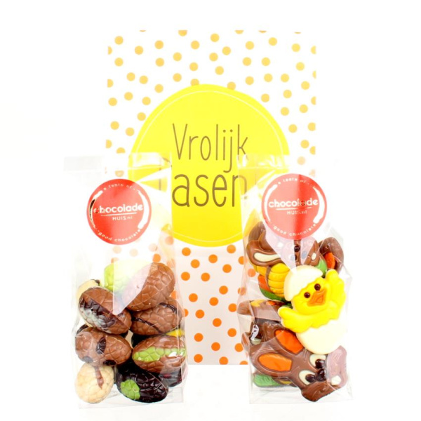 Paasgeschenk in papieren zak