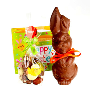 Paasgeschenk met chocolade paashaas