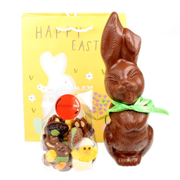 Paasgeschenk met chocolade paashaas