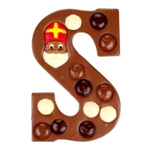Luxe melk chocolade letter met pepernoten