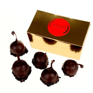 Pure kersenbonbons met alcohol in doosje