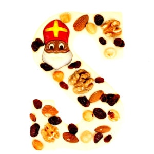 Luxe witte chocoladeletter met noten