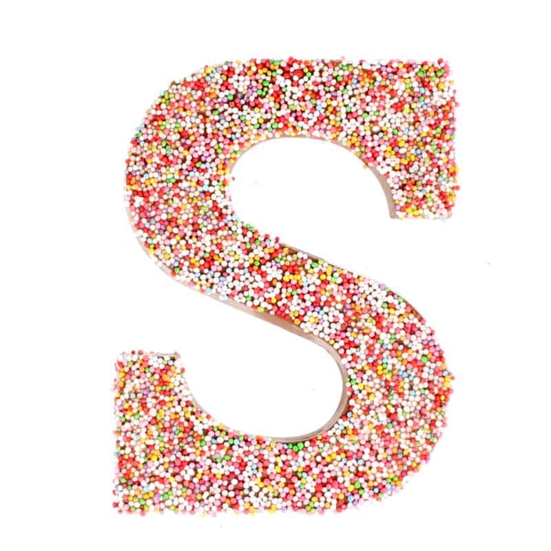 Chocoladeletter met smarties of spikkels - Afbeelding 2