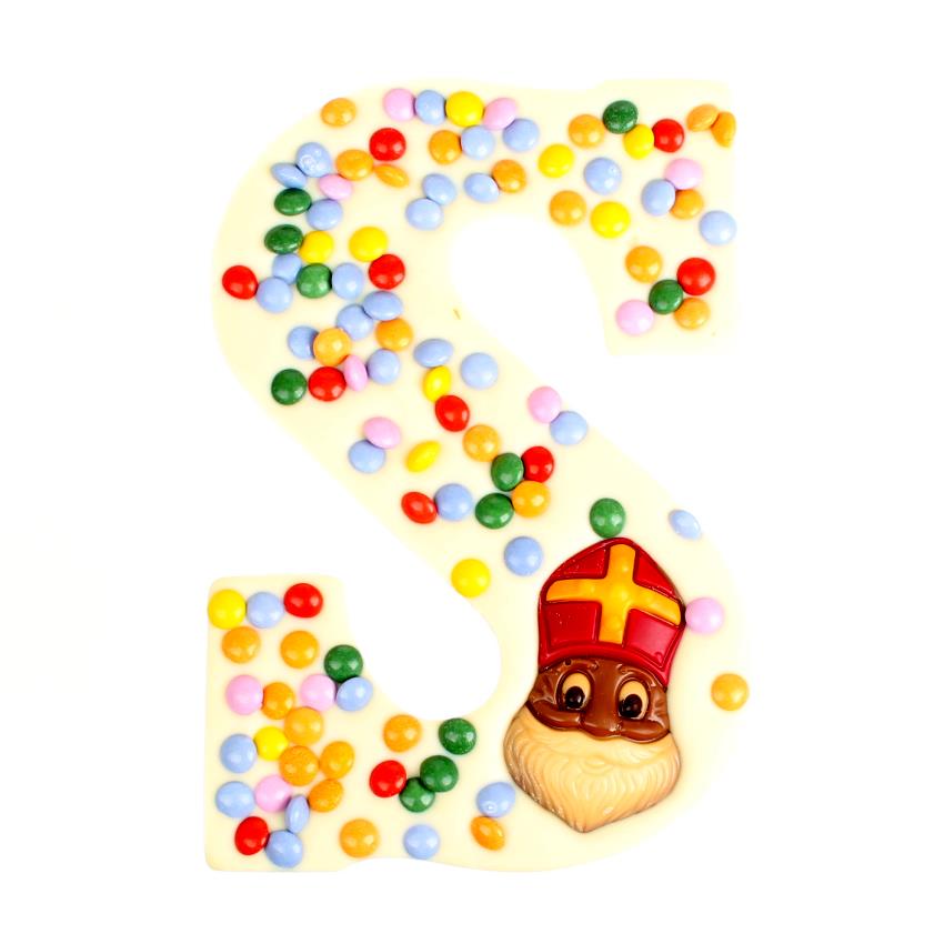chocoladeletter met smarties